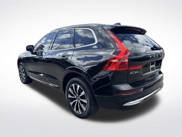 Used 2023 Volvo XC60 B5 Plus FWD image 6
