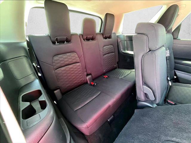 Used 2024 Nissan Pathfinder SV FWD image 30
