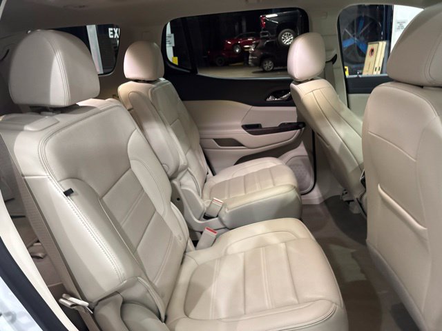 Used 2023 GMC Acadia Denali w/ Denali Ultimate Package AWD/4WD image 36