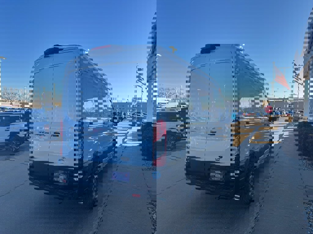 New 2026 Ford Transit 250 148 Medium Roof w/ Load Area Protection Package image 5