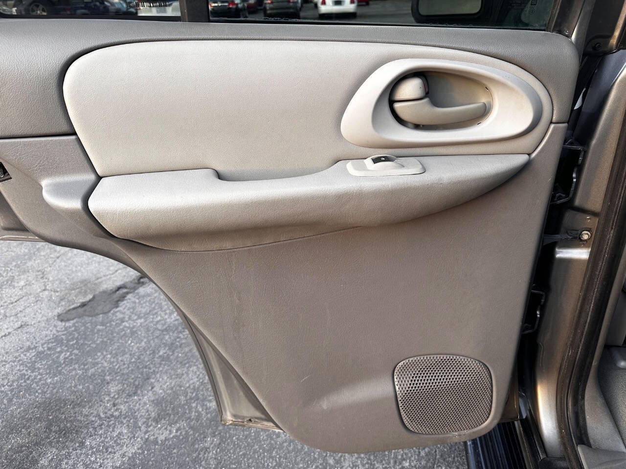 Used 2008 Chevrolet TrailBlazer 2WD w/ Smoker's Package image 16