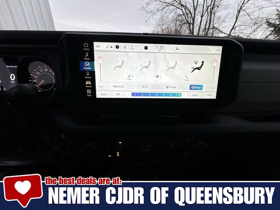 New 2026 Jeep Gladiator Sport AWD/4WD image 18