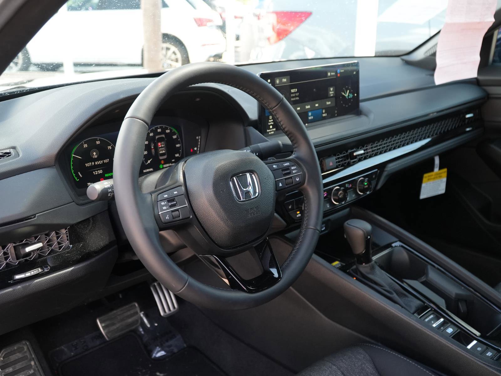 Used 2025 Honda Accord Sport image 15