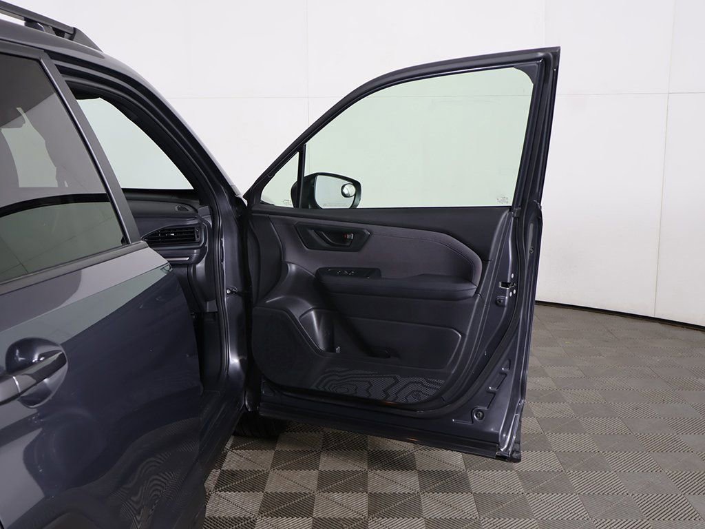 Used 2025 Subaru Forester Premium image 22