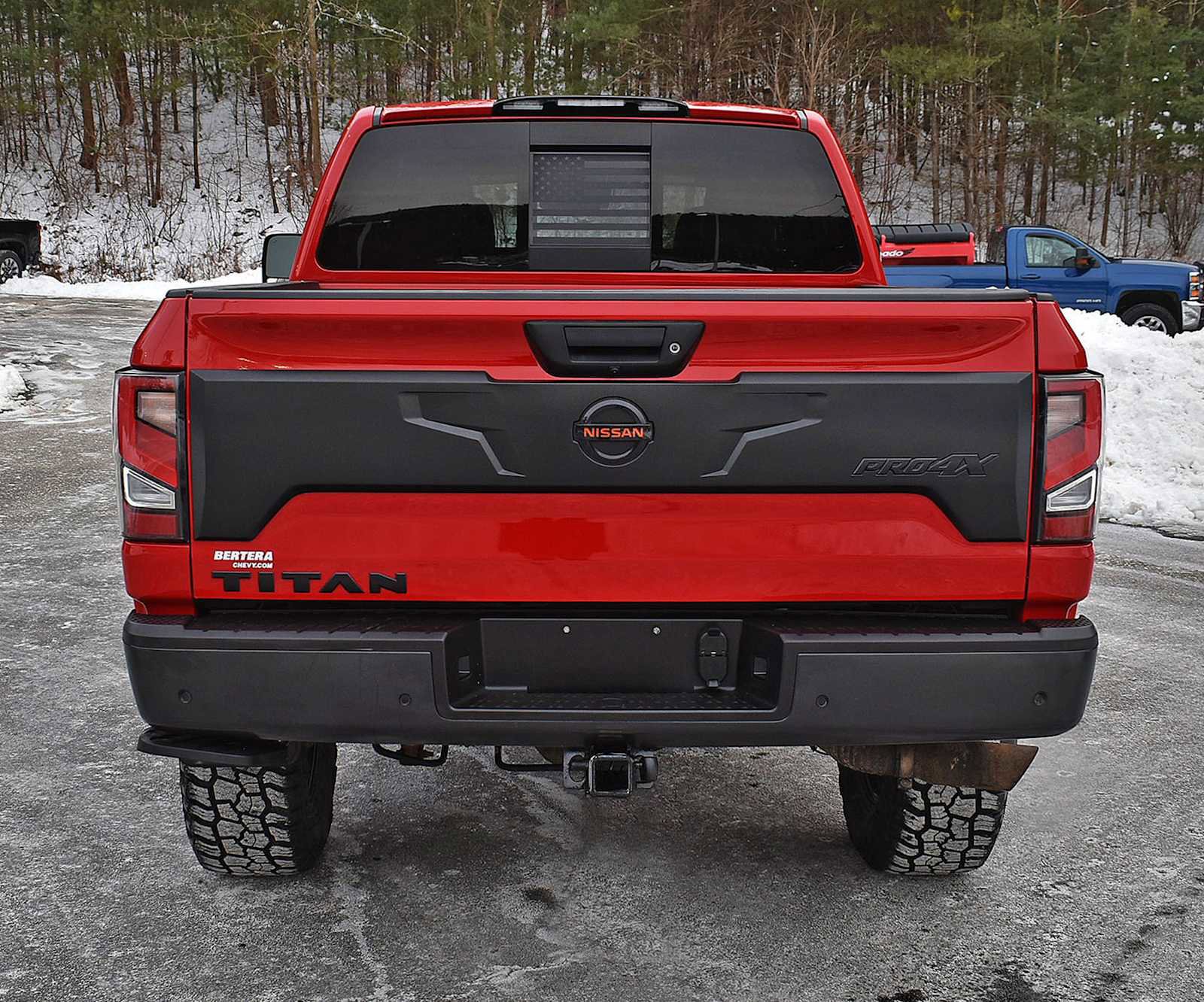 Used 2021 Nissan Titan PRO-4X w/ Pro-4x Convenience Package image 8