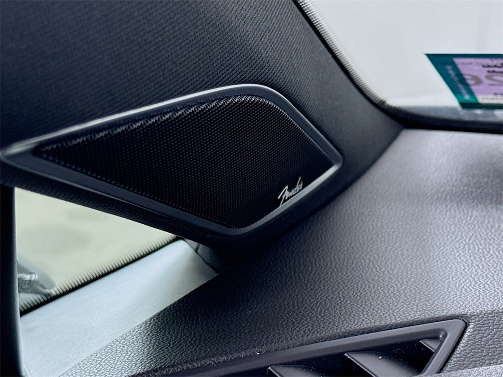 Used 2019 Volkswagen Golf R 4-Door image 19