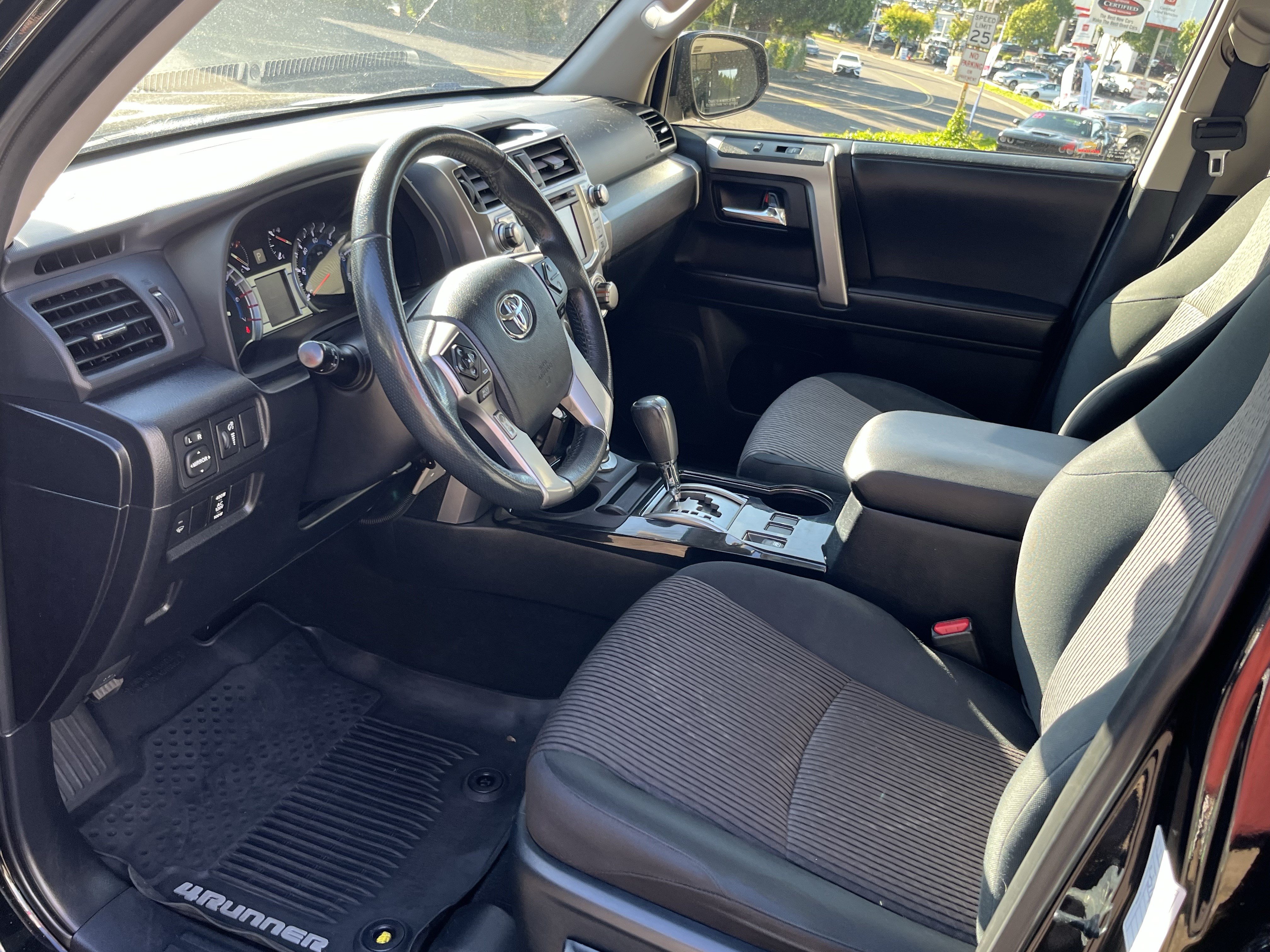 Certified 2019 Toyota 4Runner SR5 AWD/4WD image 11