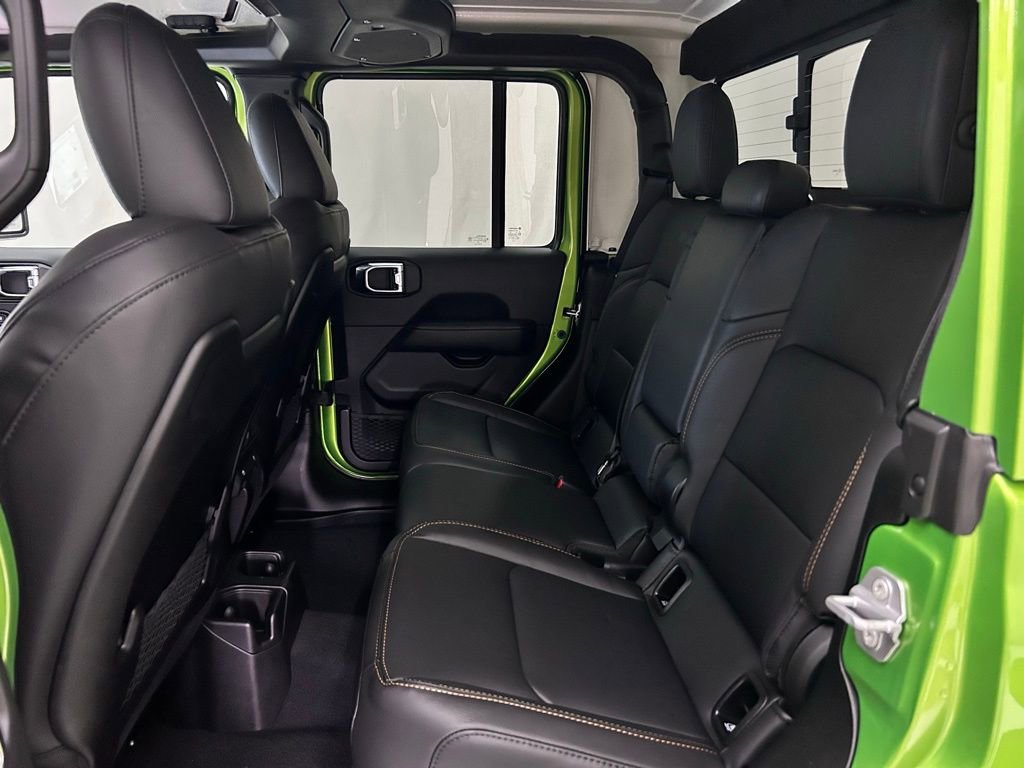 New 2025 Jeep Gladiator Sport image 18