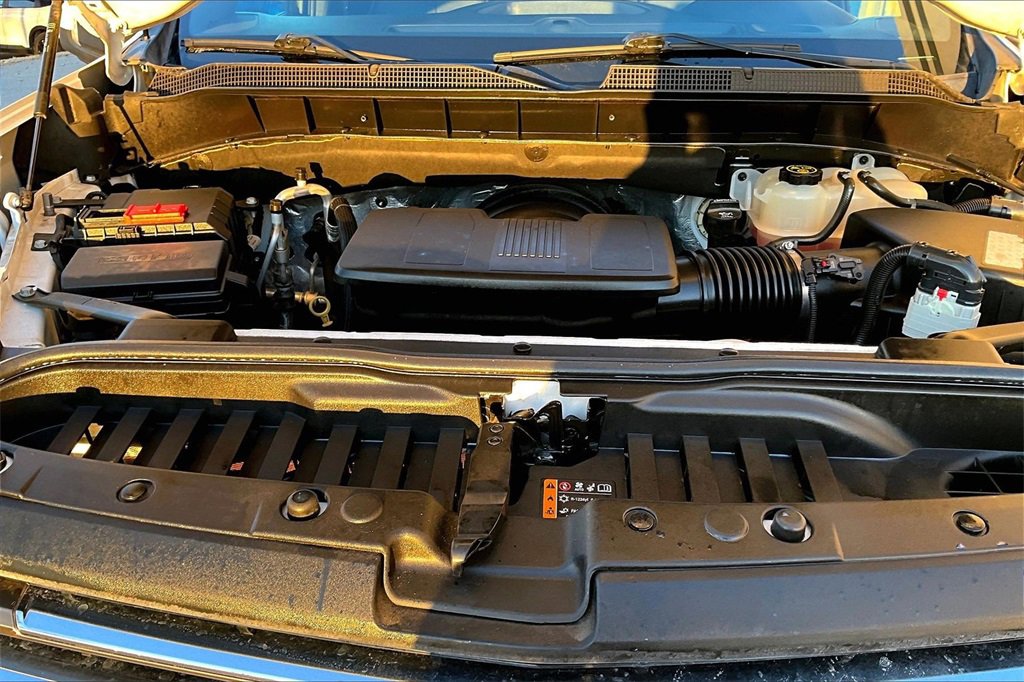 Used 2020 Chevrolet Silverado 1500 High Country w/ Safety Package II image 9