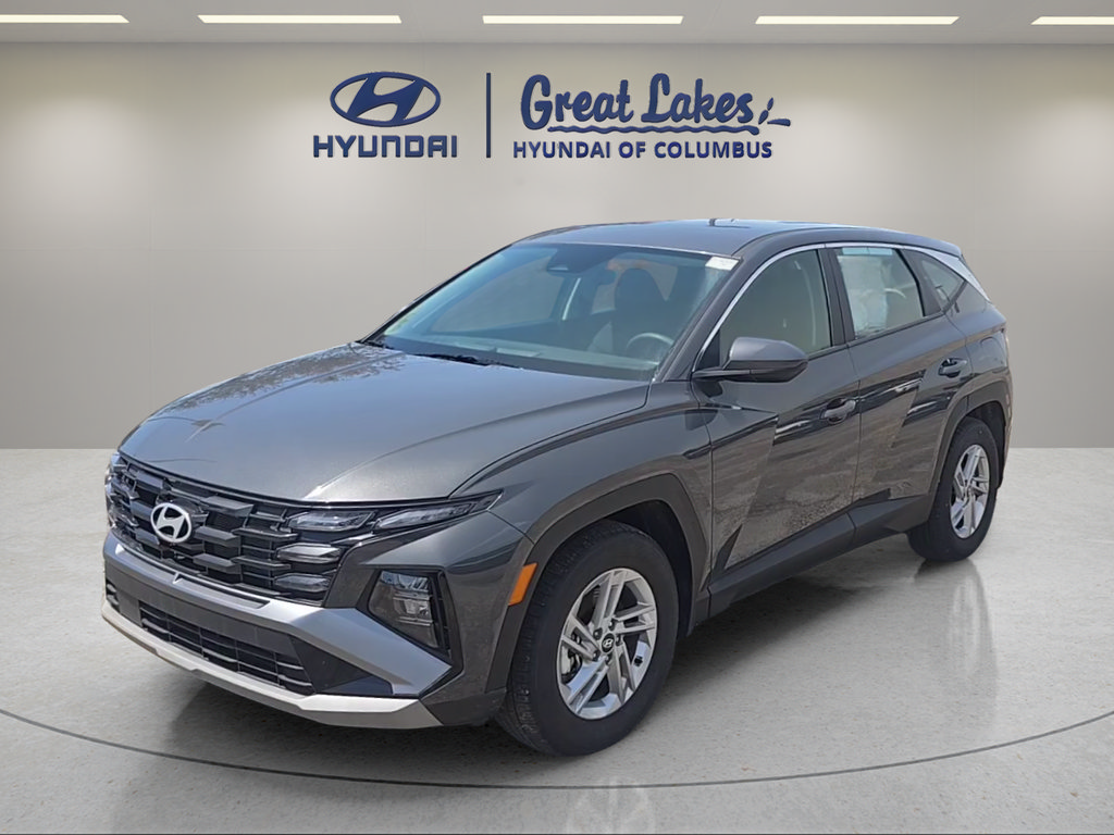 Used 2025 Hyundai Tucson SE FWD image 1