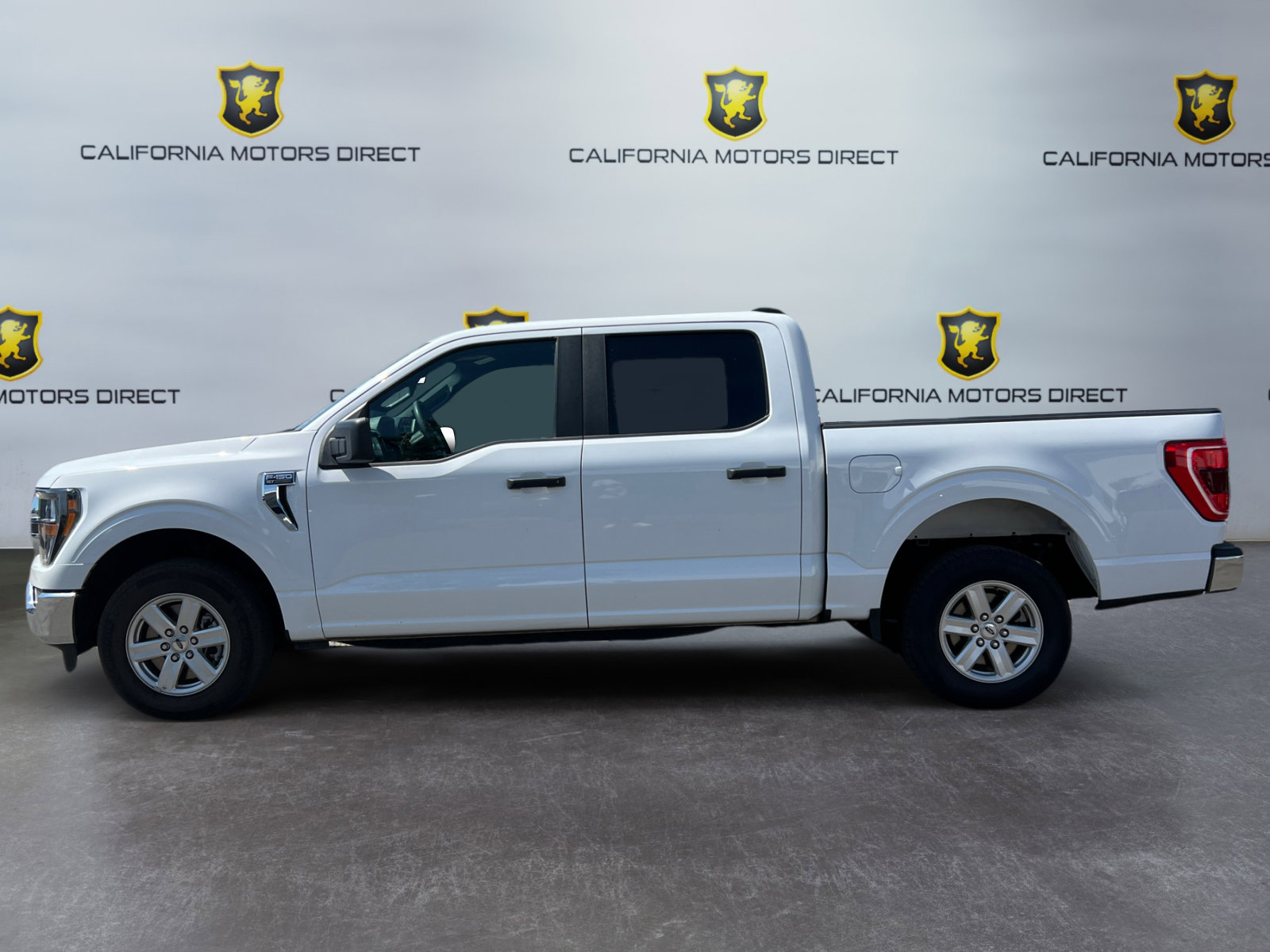 Used 2023 Ford F150 XLT image 2