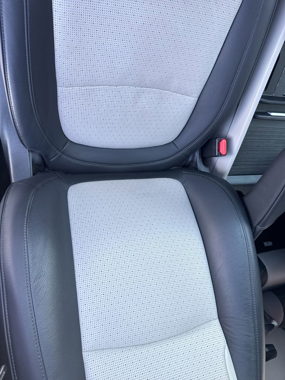 Used 2025 Honda Odyssey Elite image 6