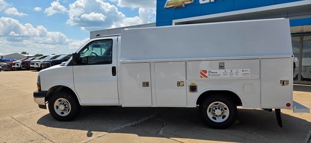 New 2025 Chevrolet Express 3500 Work Van w/ Power Convenience Package image 3