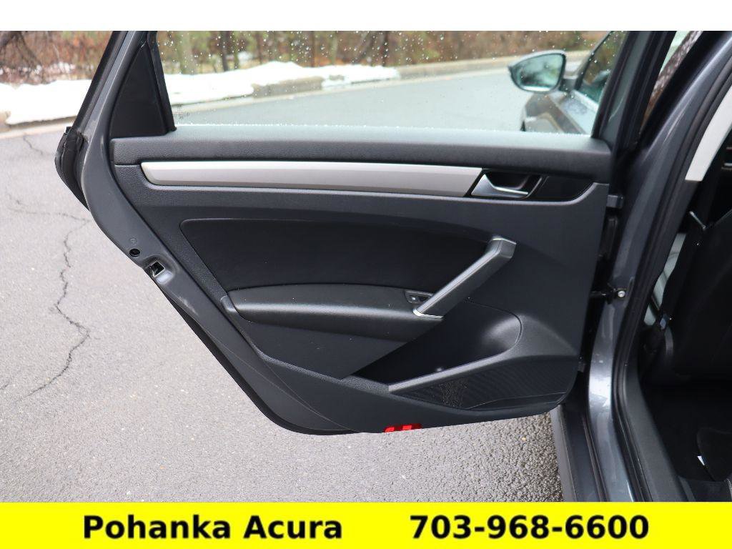 Used 2021 Volkswagen Passat 2.0T SE image 21