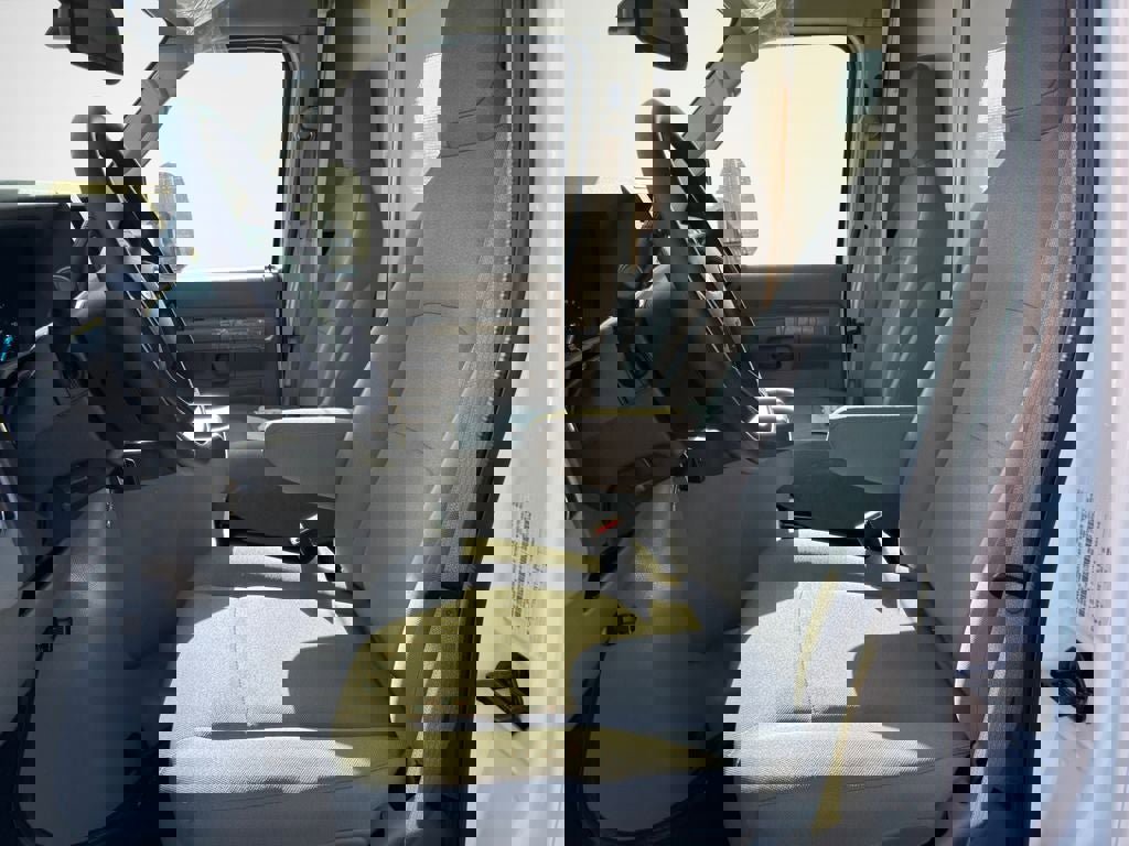 New 2026 Ford E-450 and Econoline 450 Super Duty w/ Driver's Safety Package RWD image 12