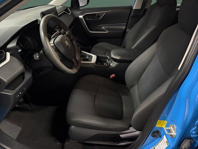 Used 2019 Toyota RAV4 LE w/ All Weather Liner Package AWD/4WD image 12