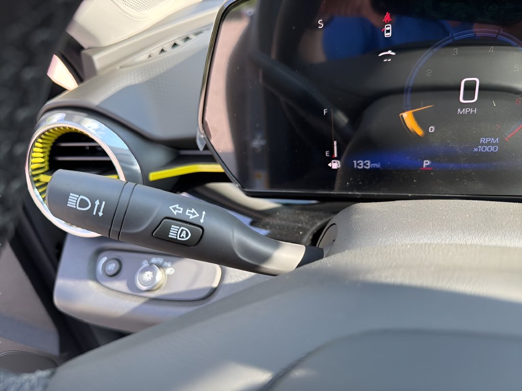 New 2026 Chevrolet Trax ACTIV w/ Driver Confidence Package FWD image 16