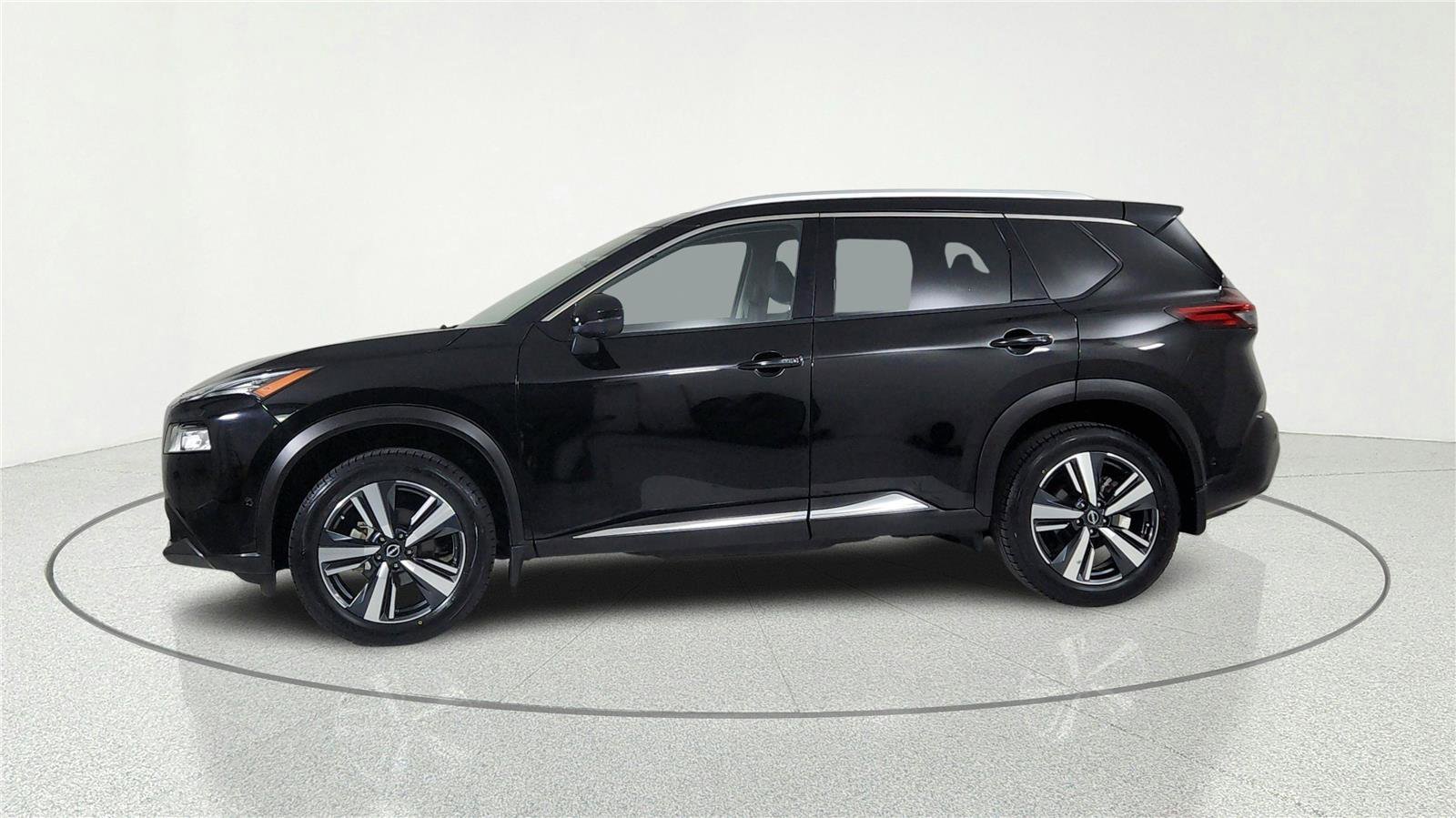Used 2023 Nissan Rogue SL w/ SL Premium Package AWD/4WD image 3