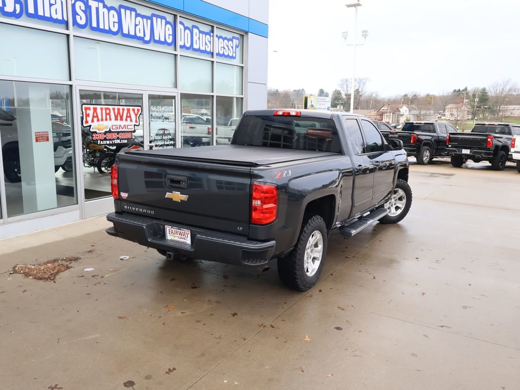 Used 2018 Chevrolet Silverado 1500 LT w/ All Star Edition image 41