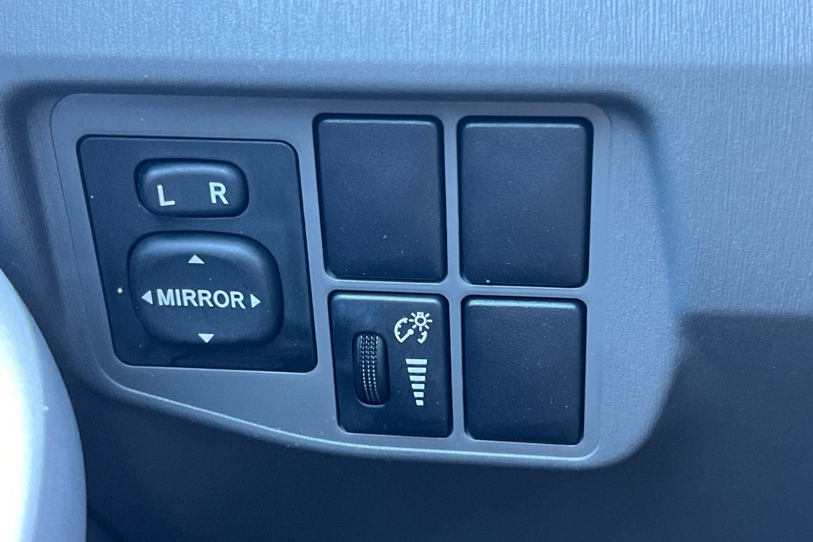 Used 2010 Toyota Prius Two image 30