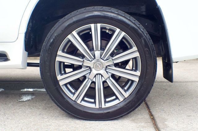 Used 2016 Lexus LX 570 4WD w/ Luxury Package image 60