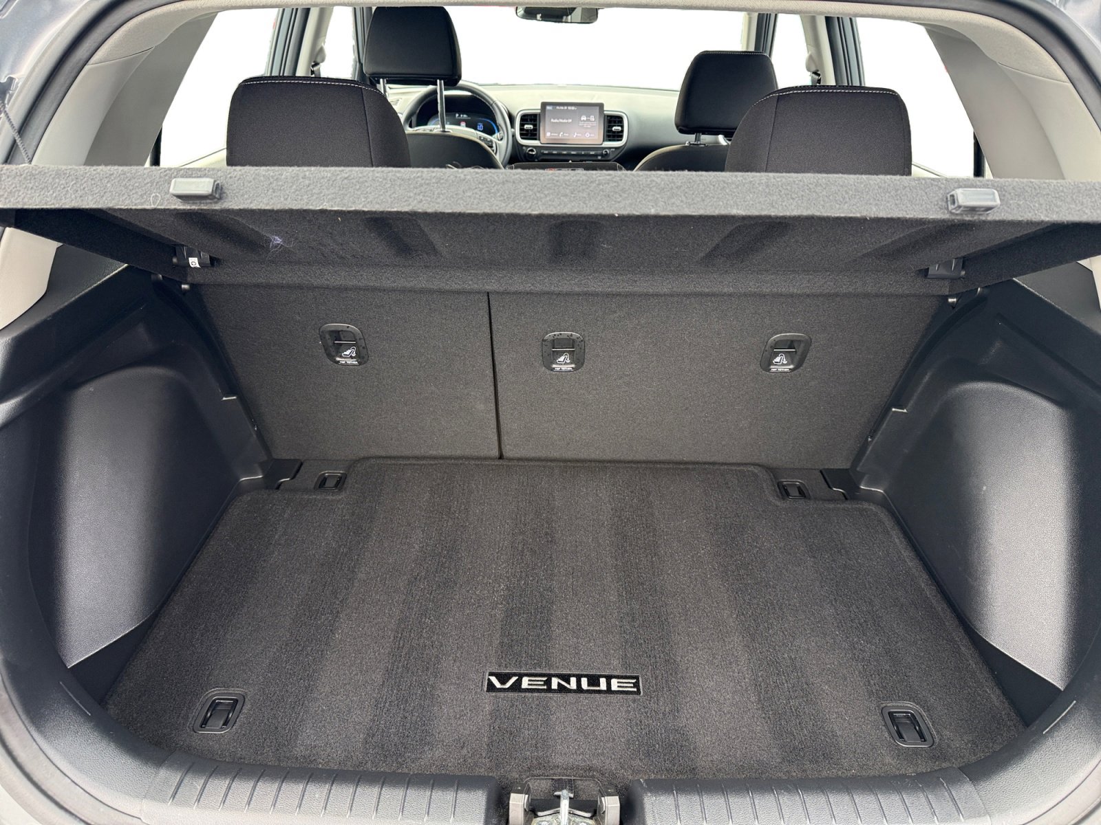Certified 2023 Hyundai Venue SEL image 17
