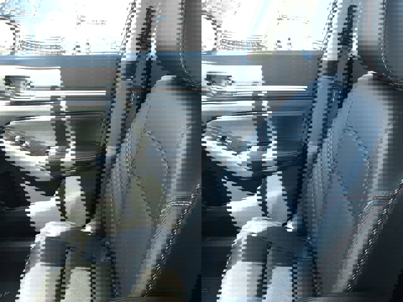 Used 2025 Nissan Altima 2.5 SR w/ SR Premium Package image 30