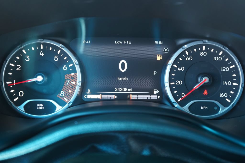 Used 2020 Jeep Renegade Trailhawk w/ Cold Weather Group AWD/4WD image 35
