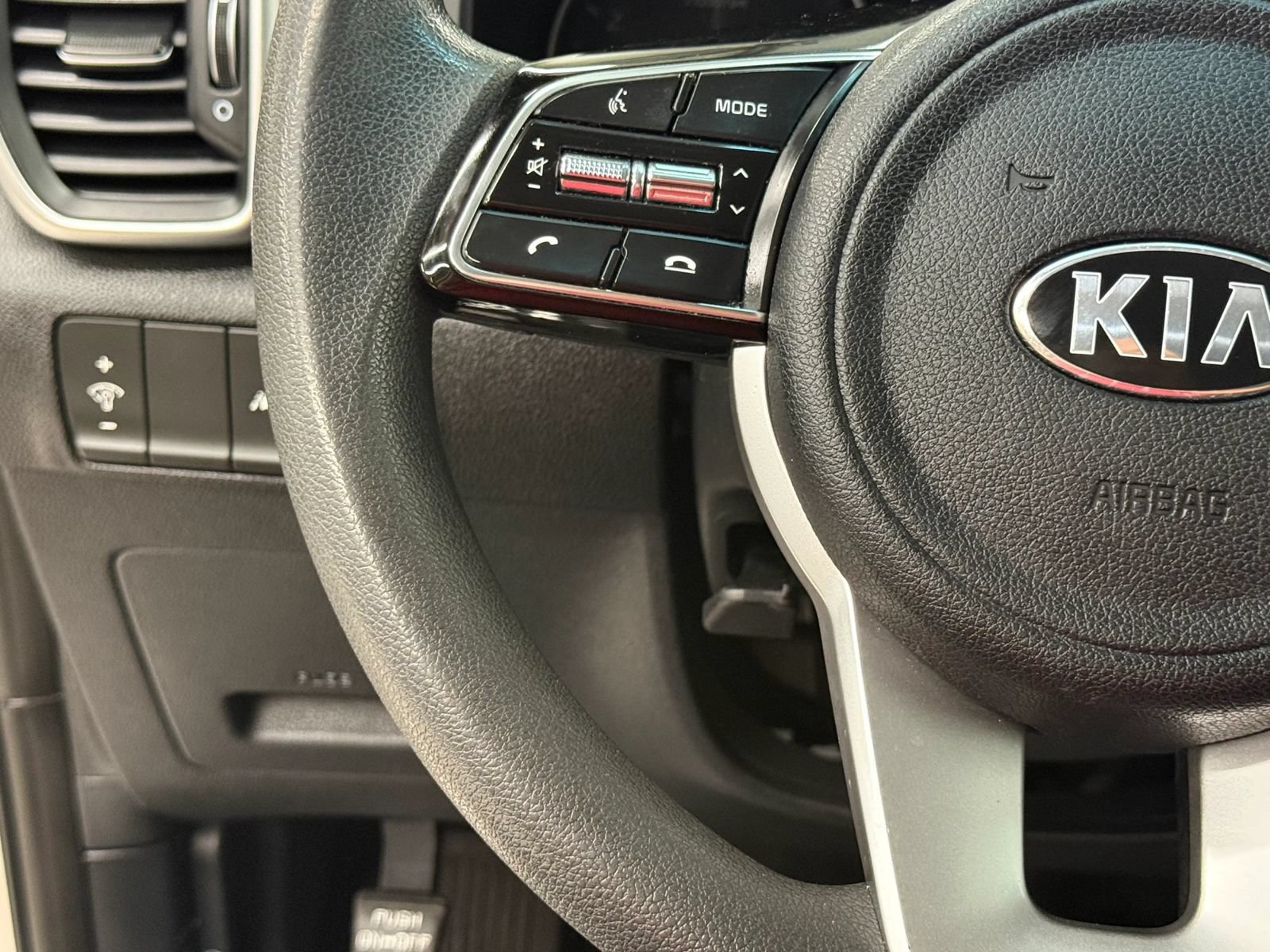 Used 2022 Kia Sportage LX AWD/4WD image 30