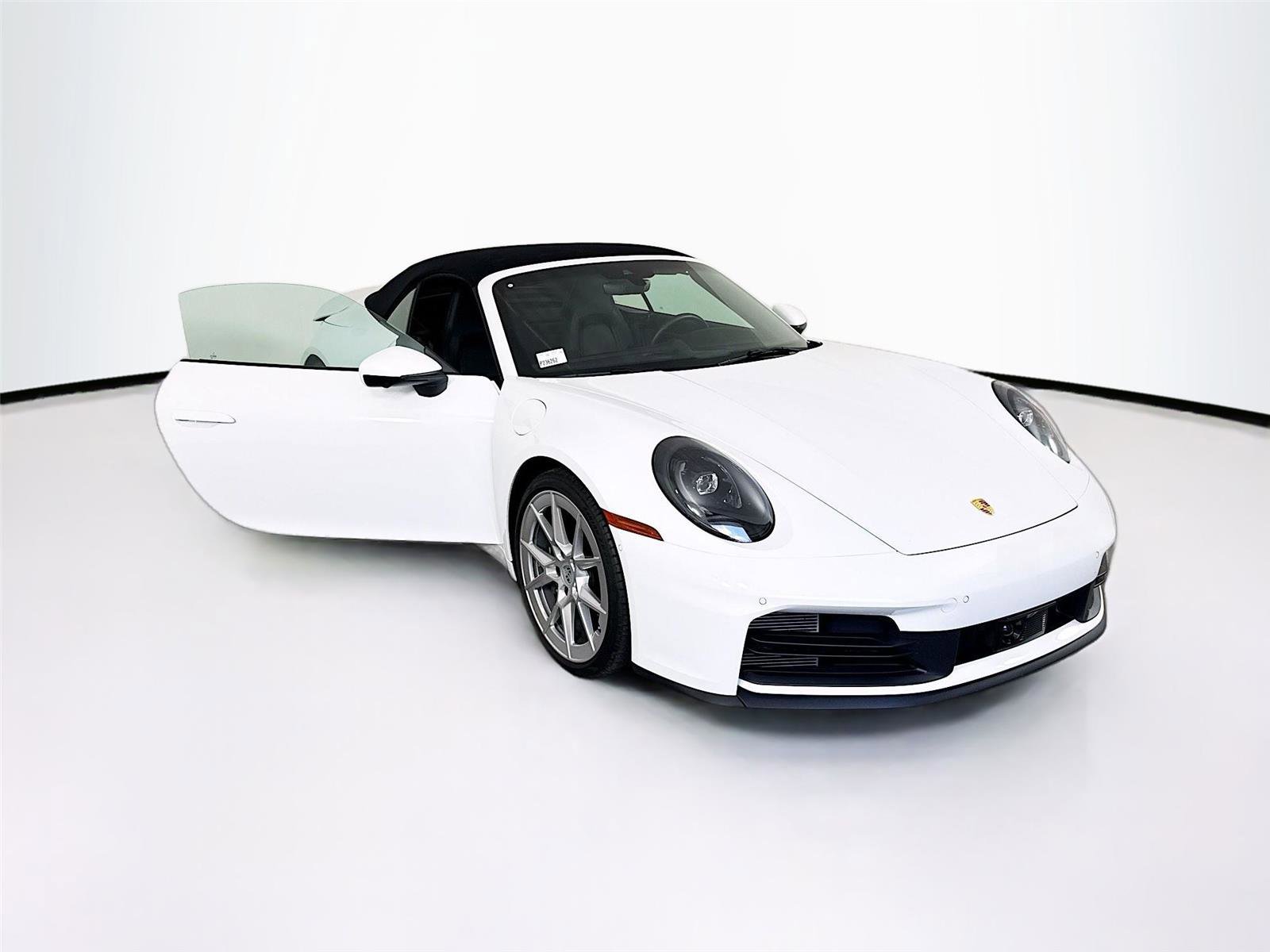 Used 2025 Porsche 911 Carrera RWD image 34