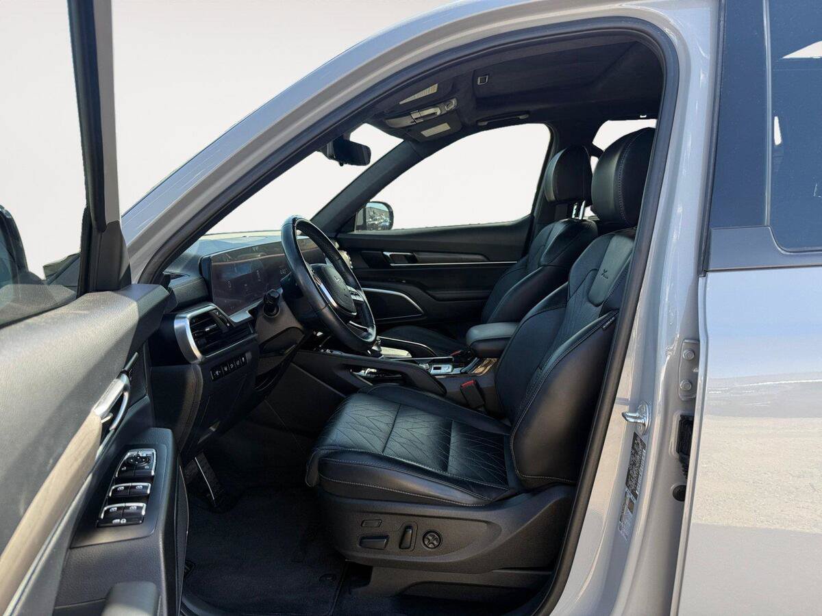 Used 2024 Kia Telluride SX Prestige X-Line AWD/4WD image 9
