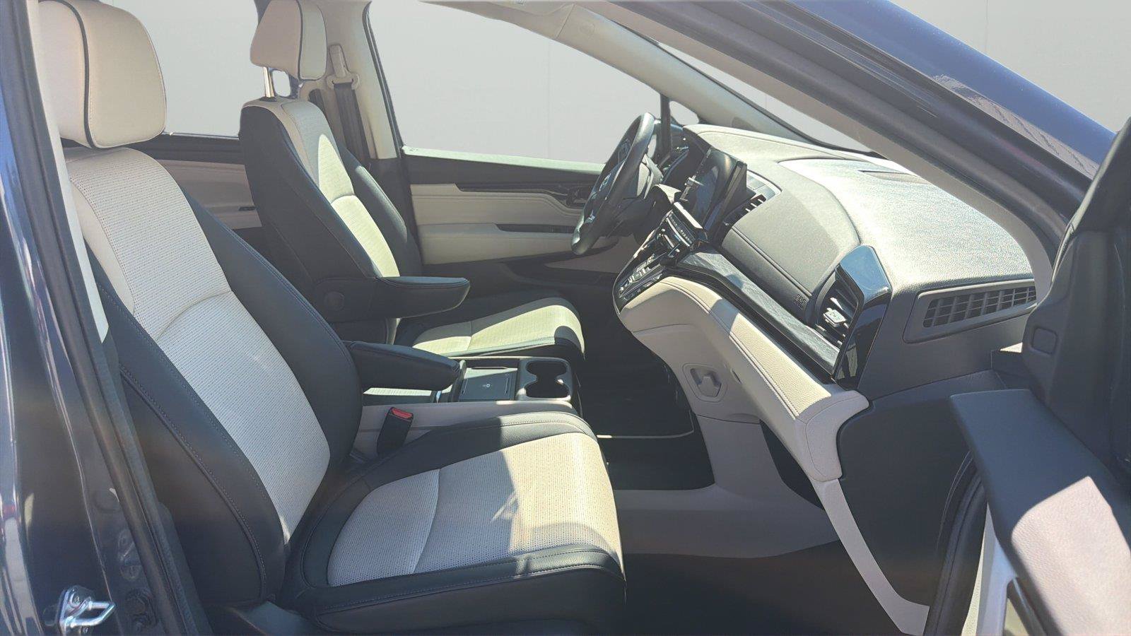 Used 2025 Honda Odyssey Elite image 15