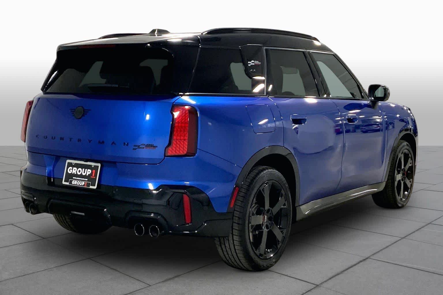 Certified 2025 MINI Cooper Countryman John Cooper Works w/ Comfort Package Max AWD/4WD image 12