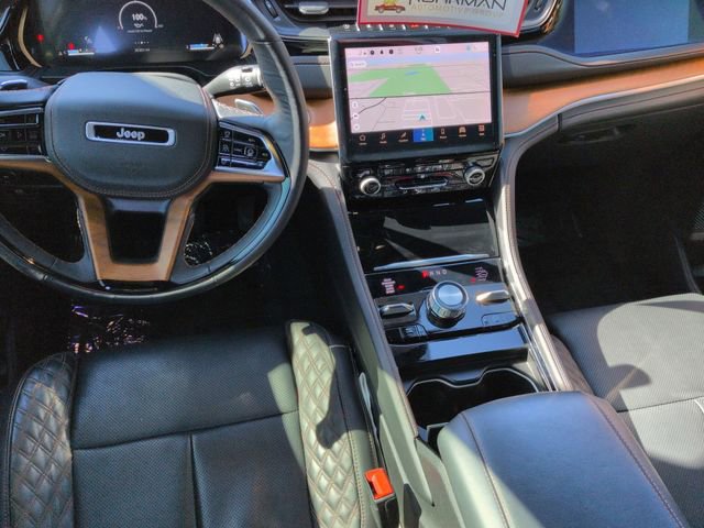 Used 2022 Jeep Grand Cherokee Summit AWD/4WD image 27