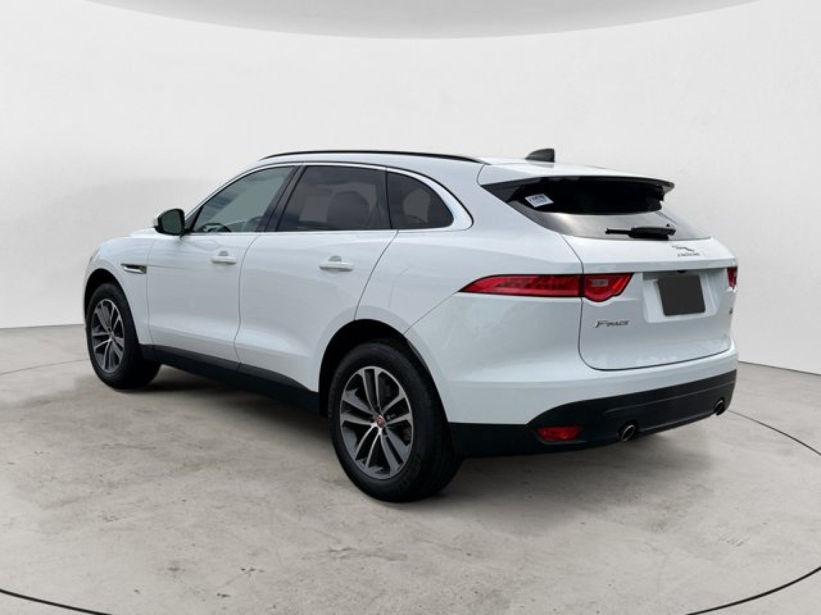 Used 2020 Jaguar F-PACE Premium AWD/4WD image 6