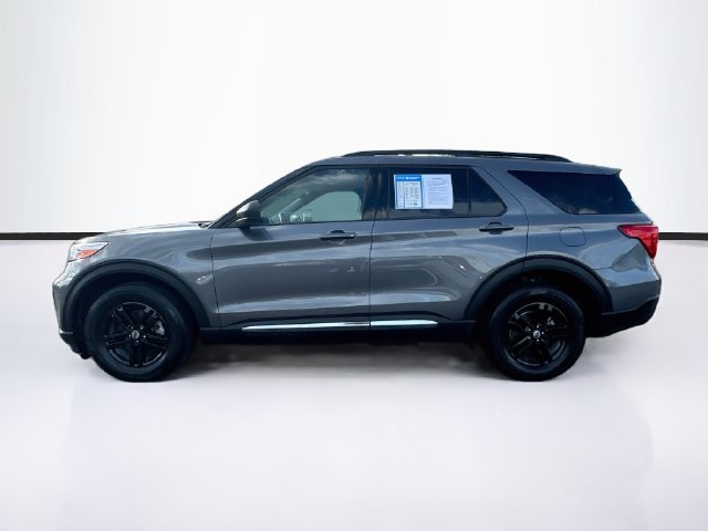 Used 2024 Ford Explorer XLT AWD/4WD image 5