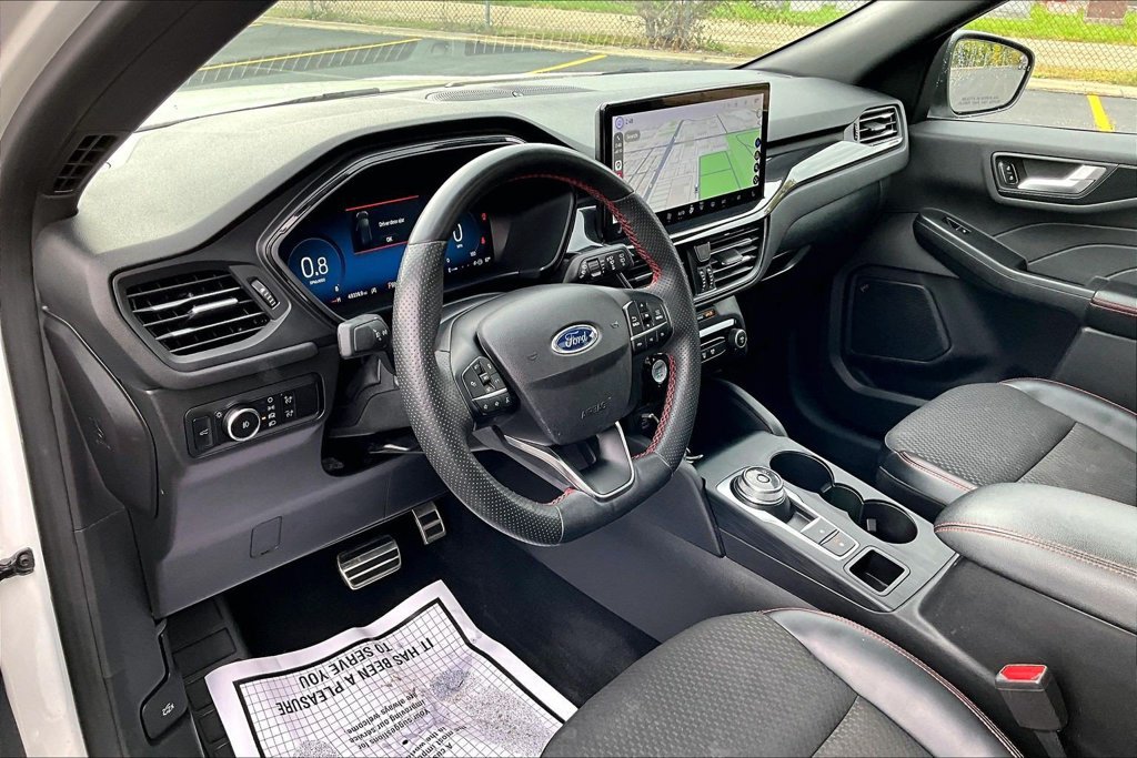Certified 2023 Ford Escape ST-Line Select w/ Tech Pack #2 AWD/4WD image 13