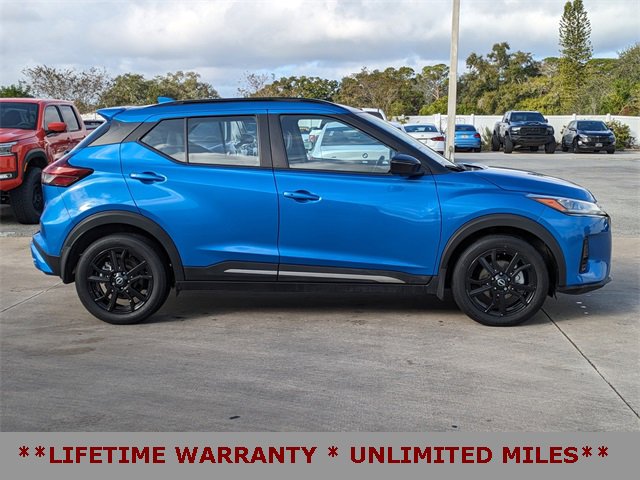 Used 2023 Nissan Kicks SR w/ SR Premium Package image 4