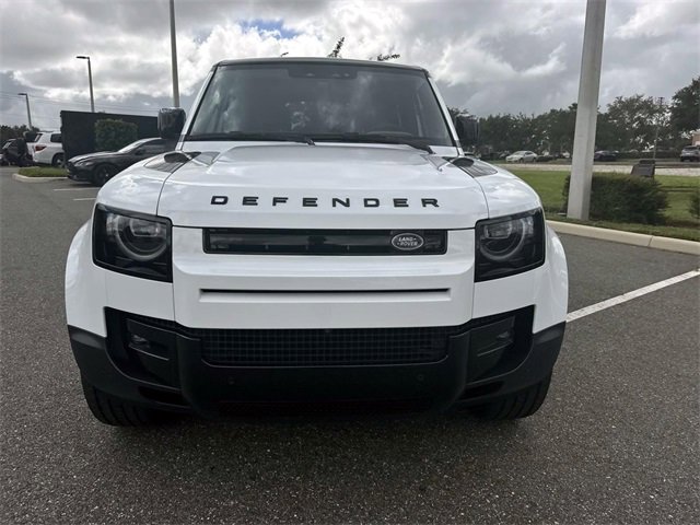 New 2026 Land Rover Defender 110 S image 10