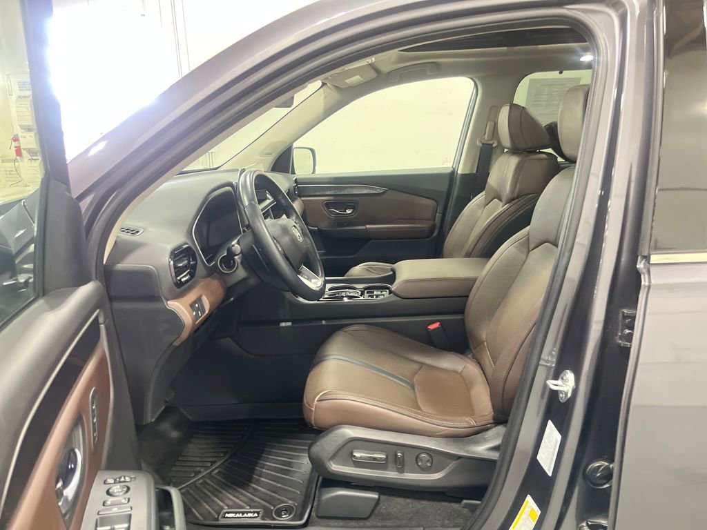 Used 2023 Honda Pilot Elite image 25