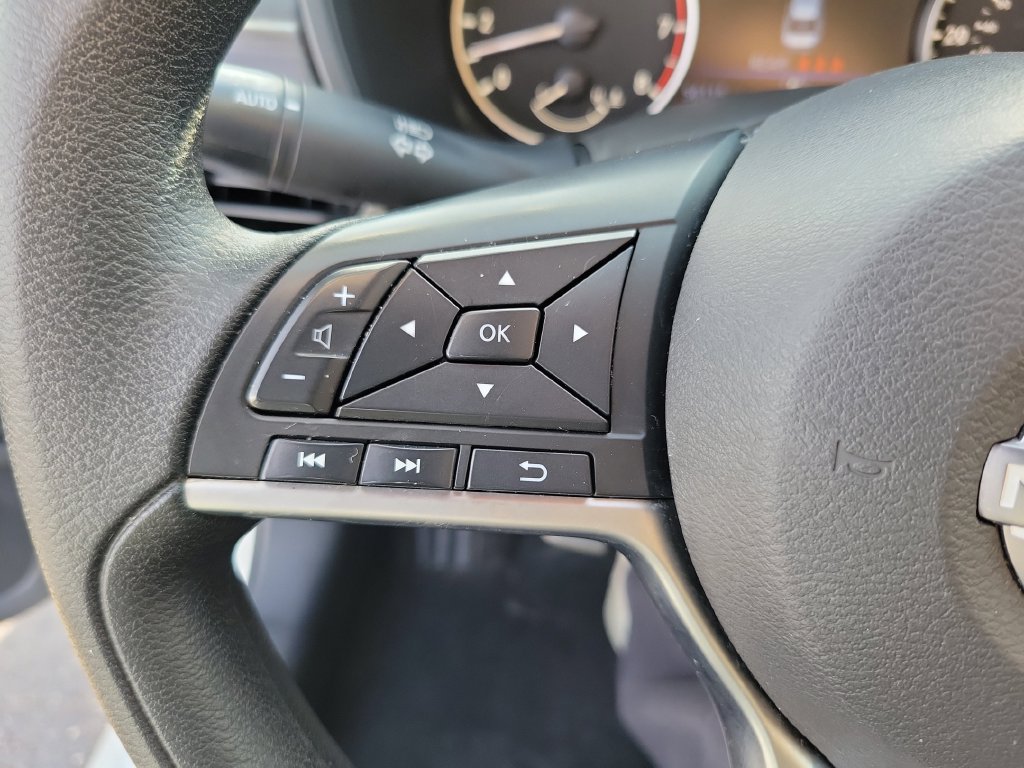 Used 2024 Nissan Altima 2.5 SV FWD image 34