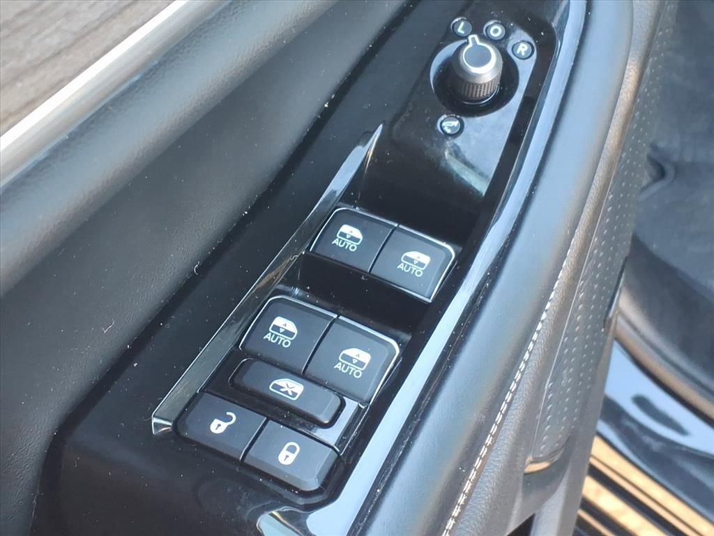 Used 2022 Jeep Grand Cherokee L Overland AWD/4WD image 11