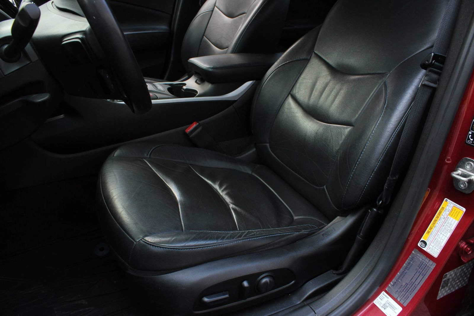 Used 2019 Chevrolet Volt LT w/ Power Convenience Package FWD image 17