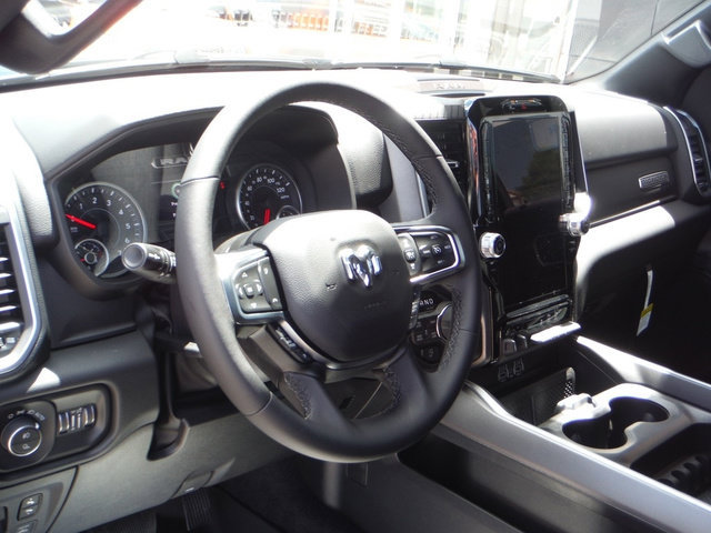 New 2026 RAM 1500 Big Horn AWD/4WD image 3