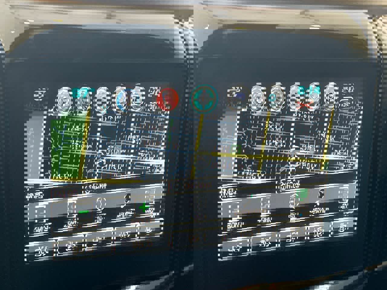 Used 2018 Chevrolet Traverse Premier w/ LPO, Floor Liner Package AWD/4WD image 18