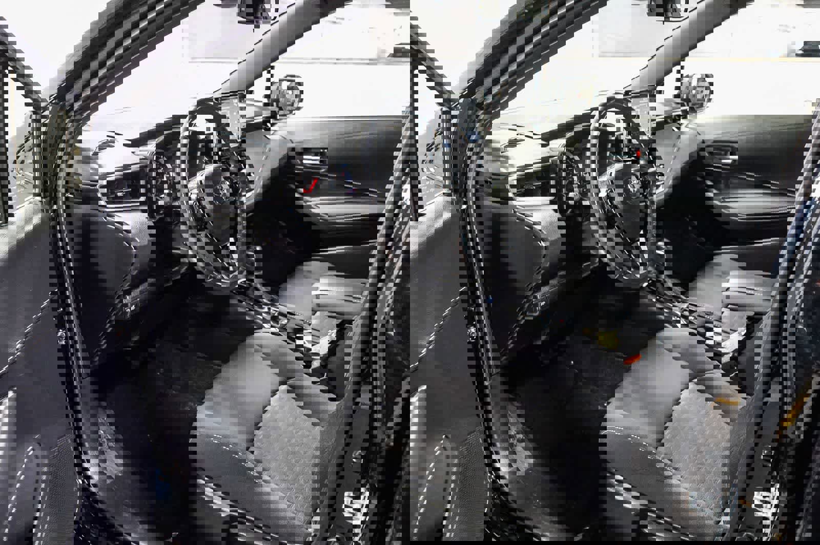 Certified 2020 Toyota Corolla SE w/ SE Preferred Package FWD image 18