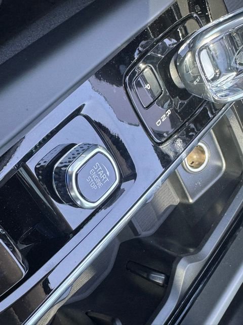 New 2026 Volvo XC60 B5 Plus w/ Climate Package image 24