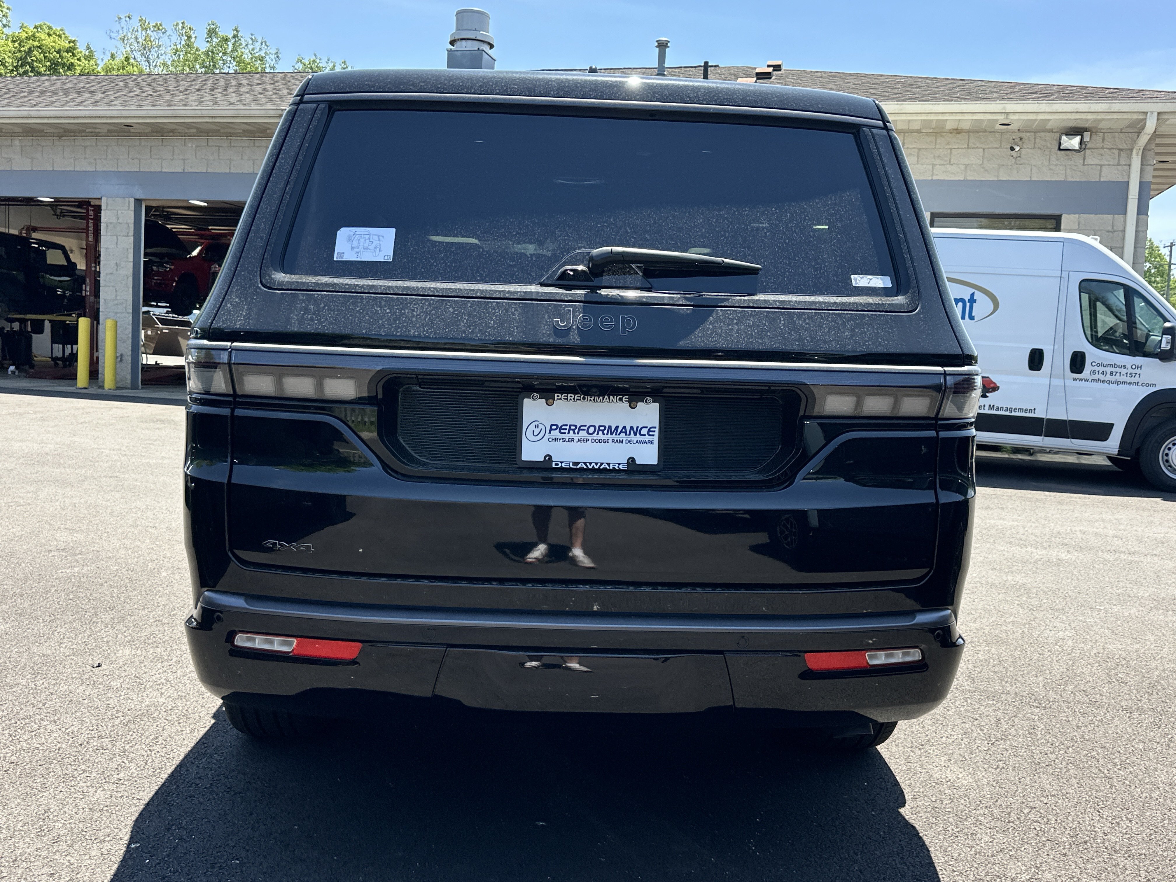 New 2026 Jeep Grand Wagoneer Summit w/ Rear Seat Video Group I AWD/4WD image 15