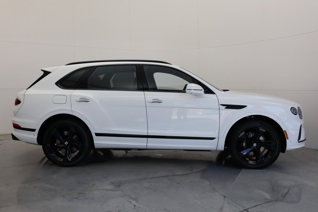 New 2024 Bentley Bentayga image 3
