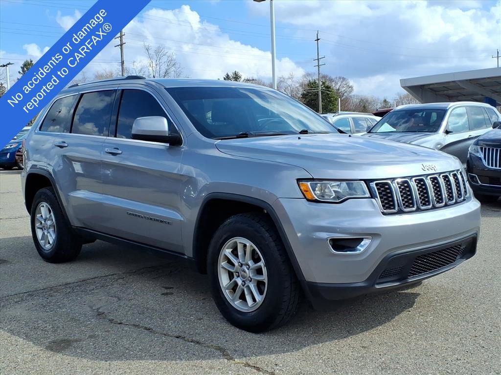 Used 2018 Jeep Grand Cherokee Laredo image 3